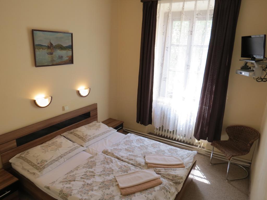 Hotel Cesky Dvur Beroun  Camera foto